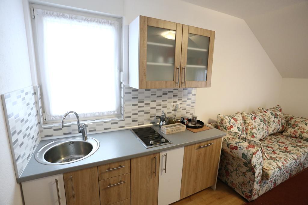 Apartments Kolonija Sarajevo Bilik gambar