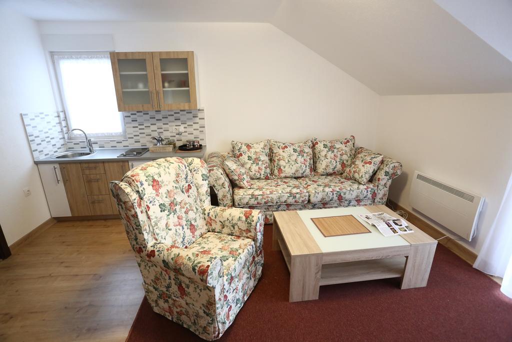 Apartments Kolonija Sarajevo Bilik gambar