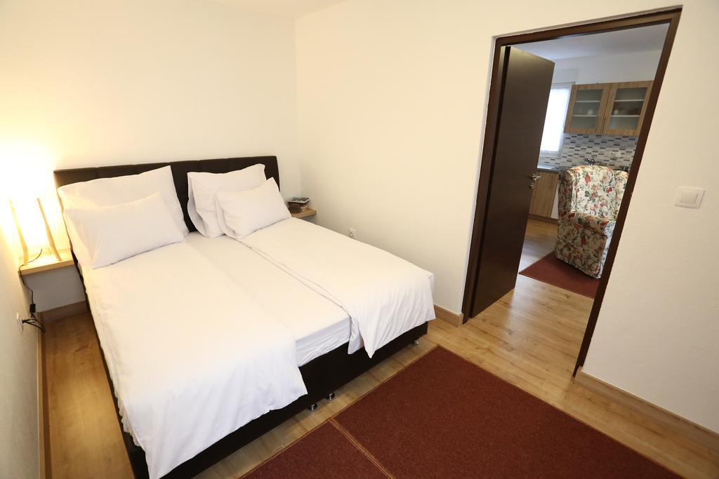 Apartments Kolonija Sarajevo Bilik gambar